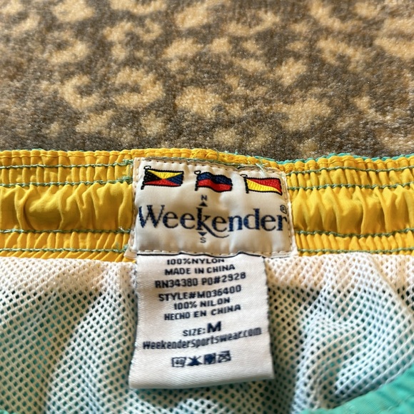 WEEKENDER MENS SWIM TRUNKS SIZE M - Picture 4 of 11